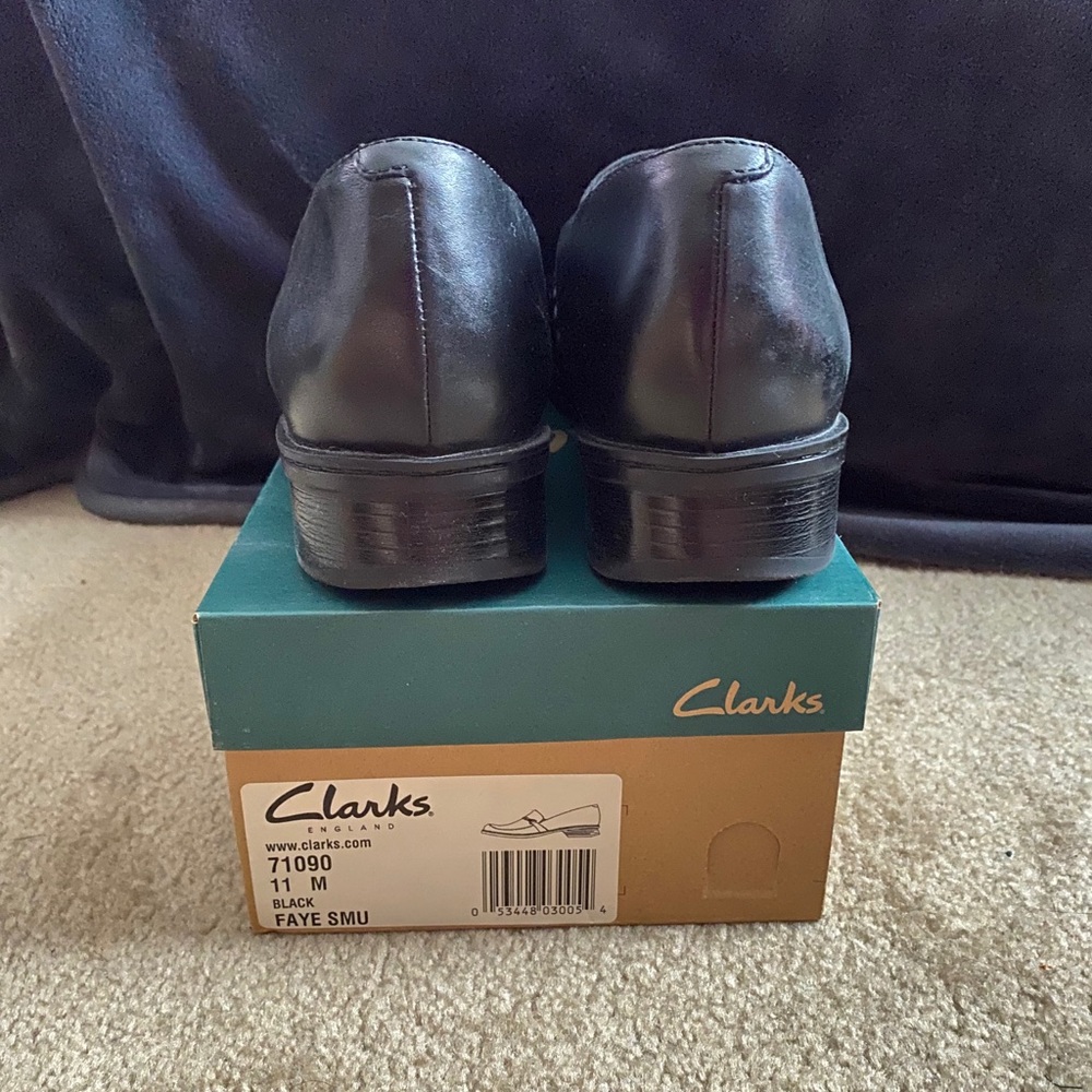 Clarks Faye Smu Loafers